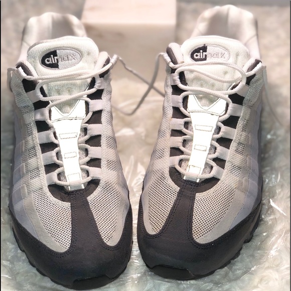 Nike Other - 💯NIKE AIR MAX